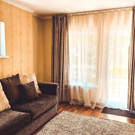 Guest House Leto Dolinka Exterior photo