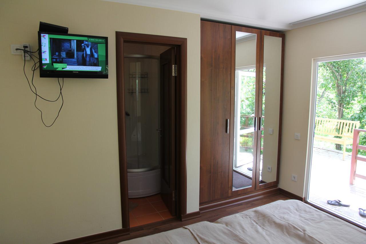 Guest House Leto Dolinka Exterior photo