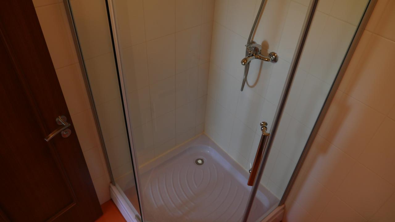 Guest House Leto Dolinka Exterior photo